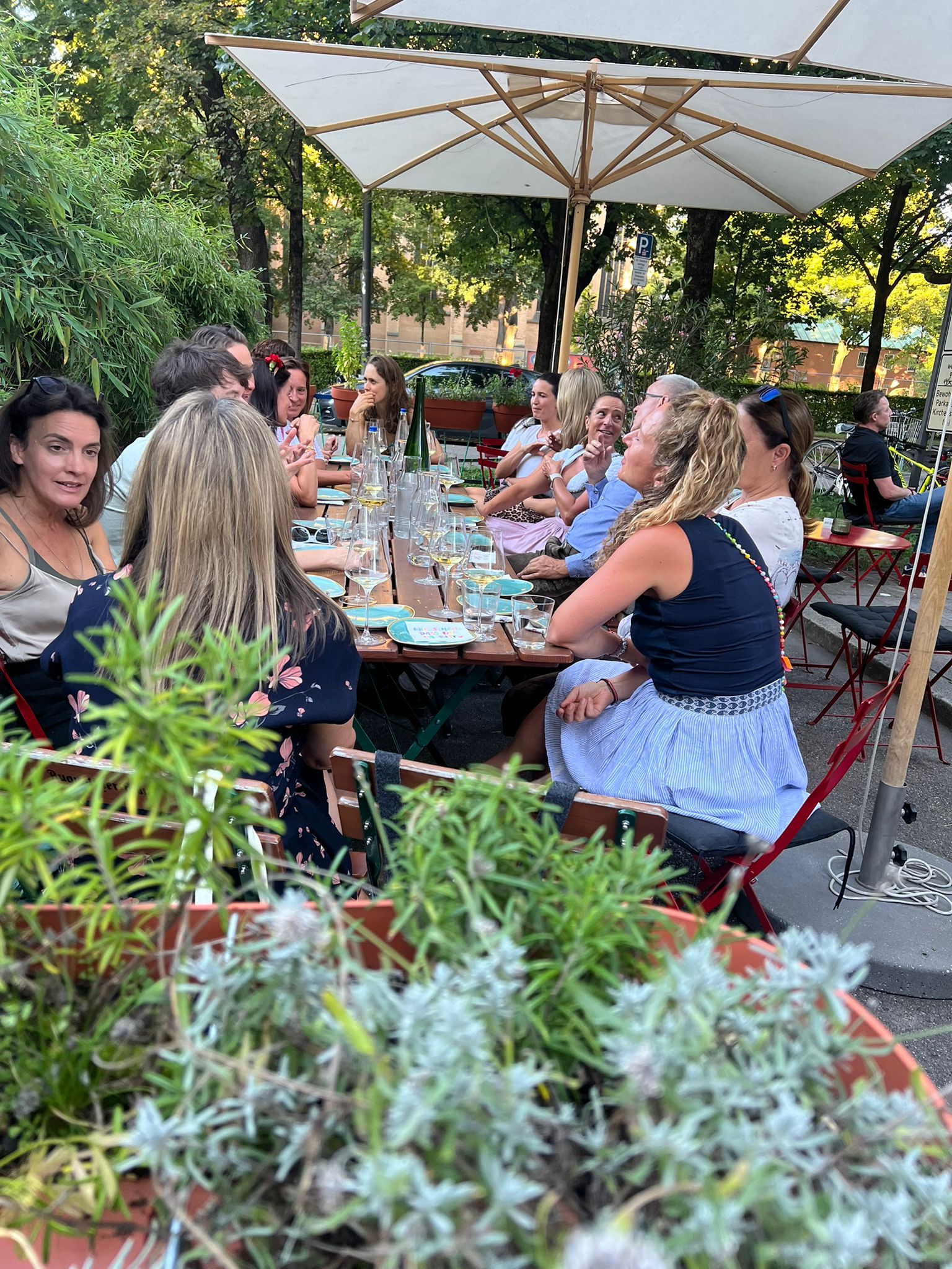 Künstlers Weinbar München Haidhausen Wein